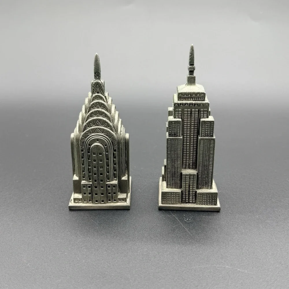 Godinger New York City Skyline Salt Pepper Shakers Empire State Chrysler Set